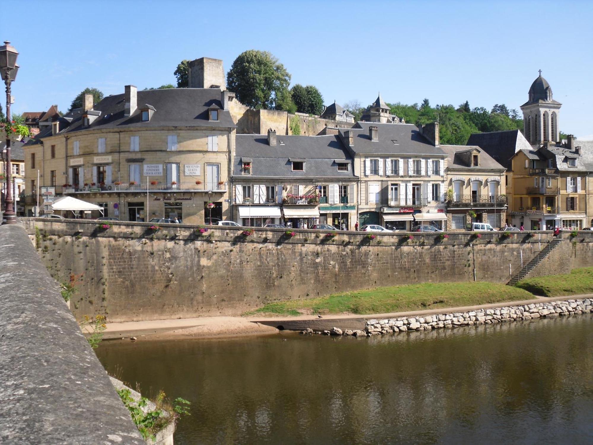 Hotel Le P'Tit Monde Montignac-Lascaux Exteriér fotografie
